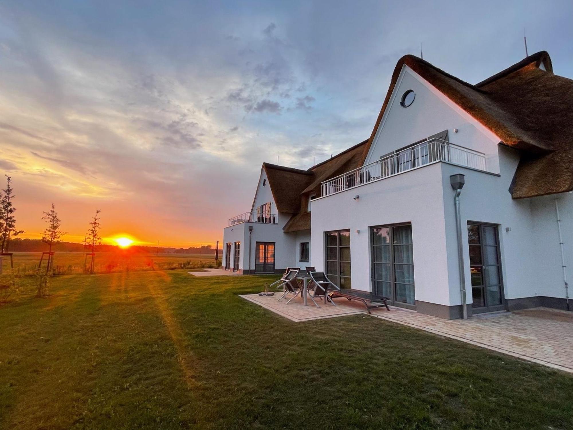 Villa Inseldomizil Stolpe - Urlaub Unter Reet Auf Usedom Stolpe auf Usedom Exterior foto